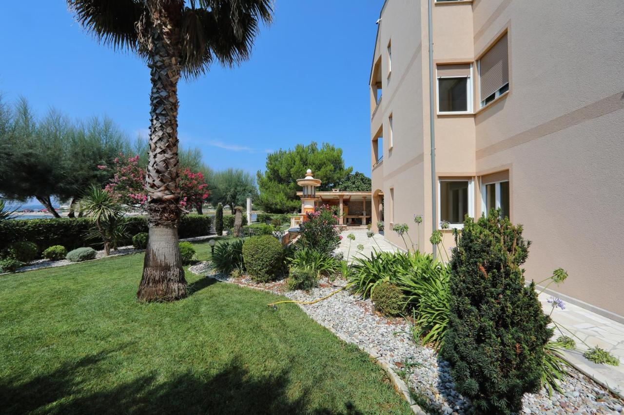 Villa Palma Sukošan Exterior foto